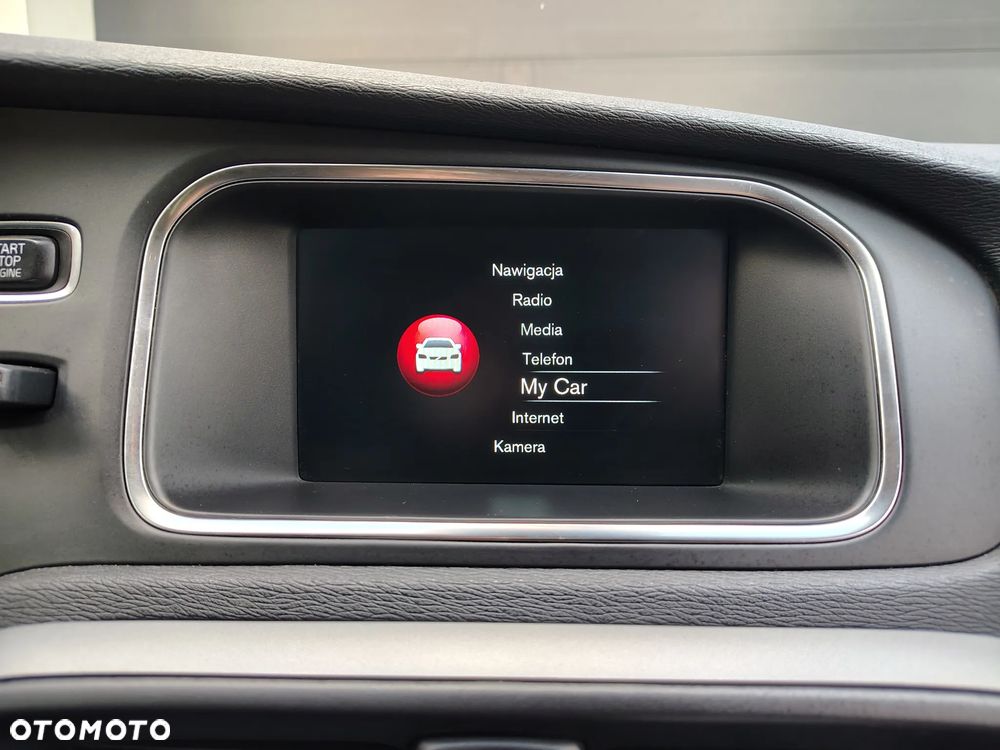 Volvo V40 D2 Momentum - 25