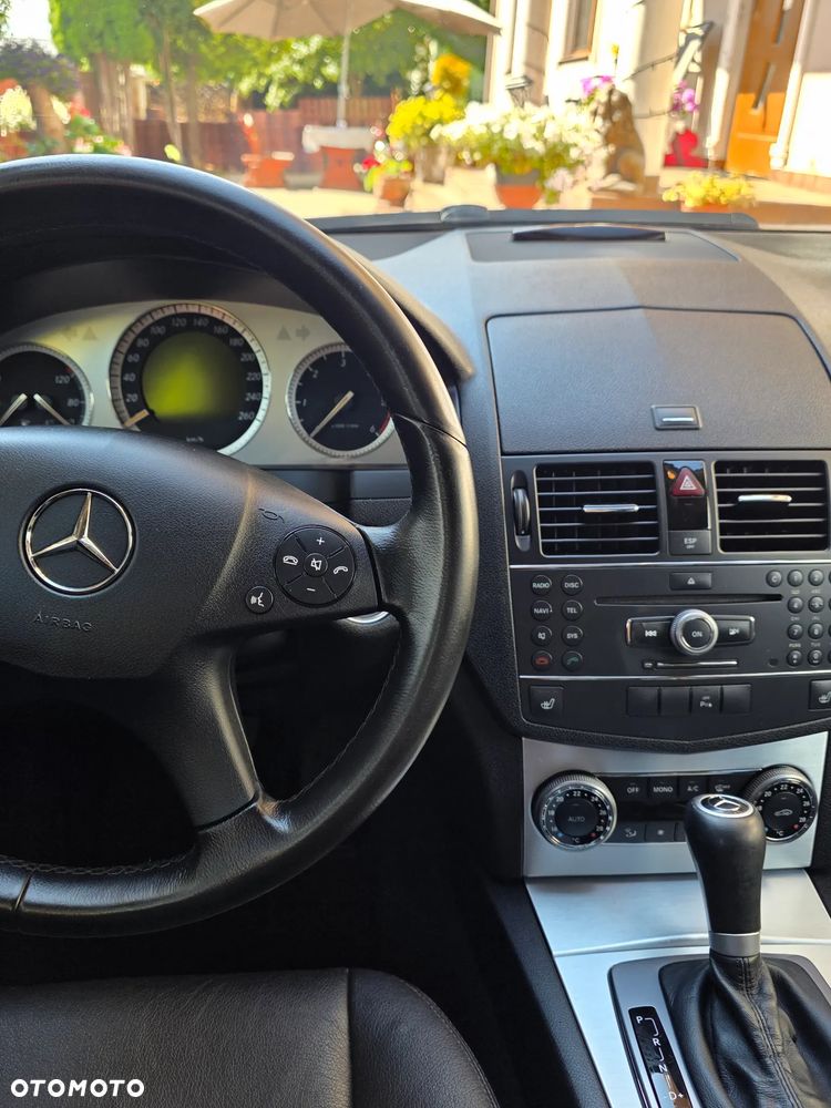 Mercedes-Benz Klasa C 320 CDI 7G-TRONIC Avantgarde - 28
