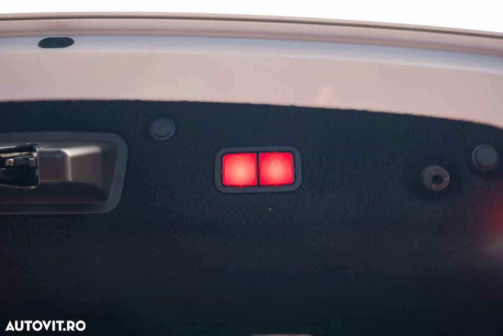 Mercedes-Benz S 560 Coupe 4Matic 9G-TRONIC - 27