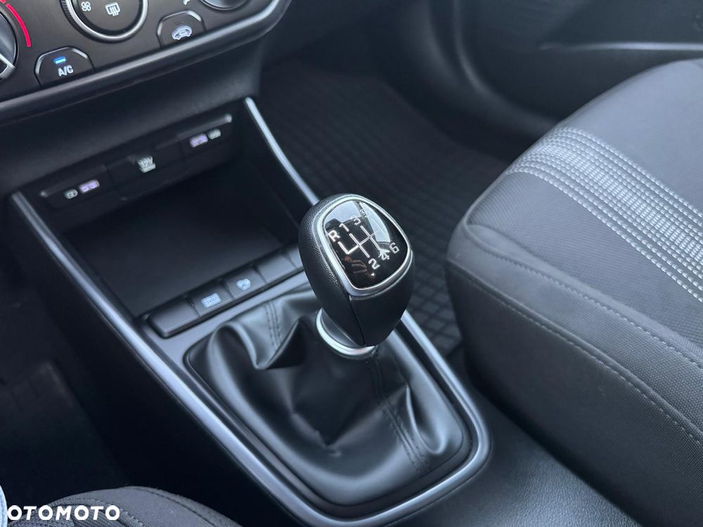 Hyundai Bayon 1.0 T-GDI Executive - 17
