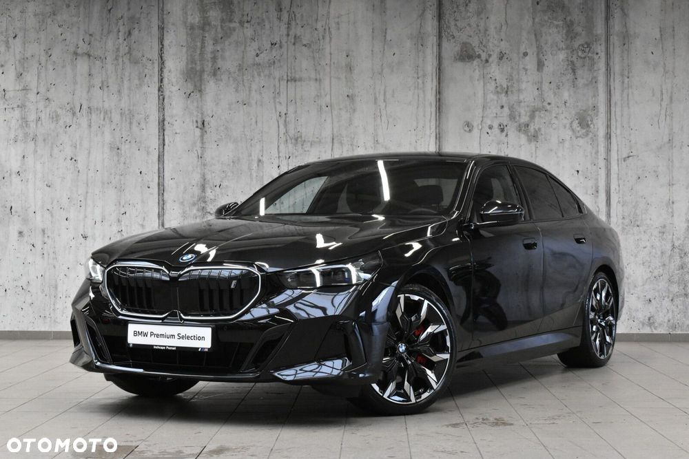 BMW i5 - 2