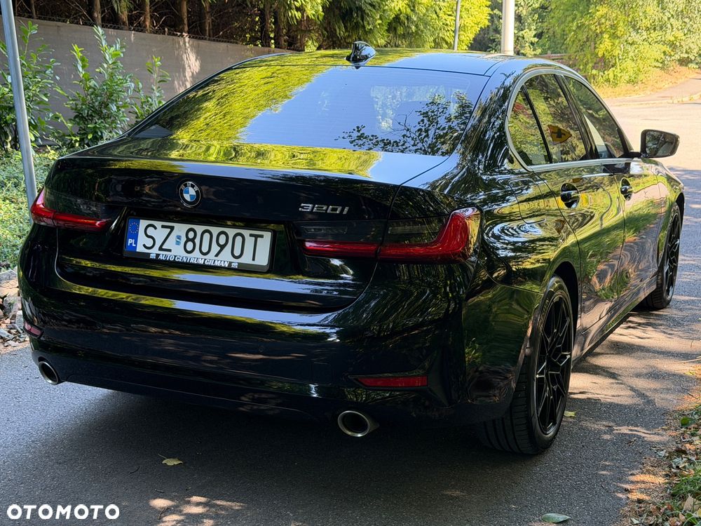 BMW Seria 3 320i GPF Sport Line - 13