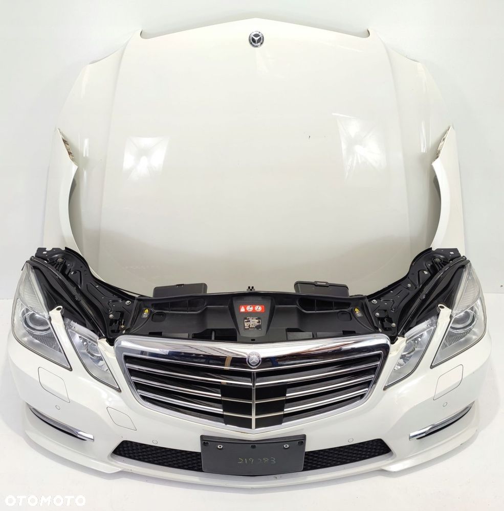 MERCEDES E KLASA W212 GRILL ATRAPA DISTRONIC RADAR - 3