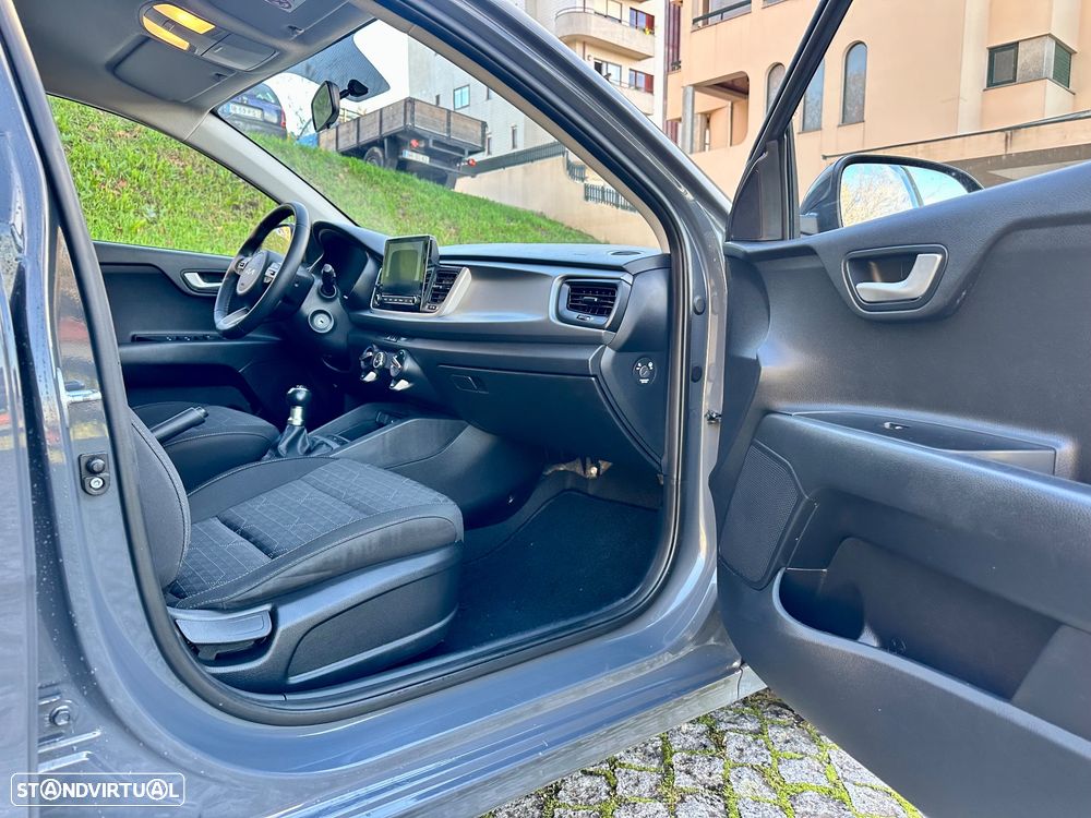 Kia Rio 1.2 CVVT Dynamic - 31