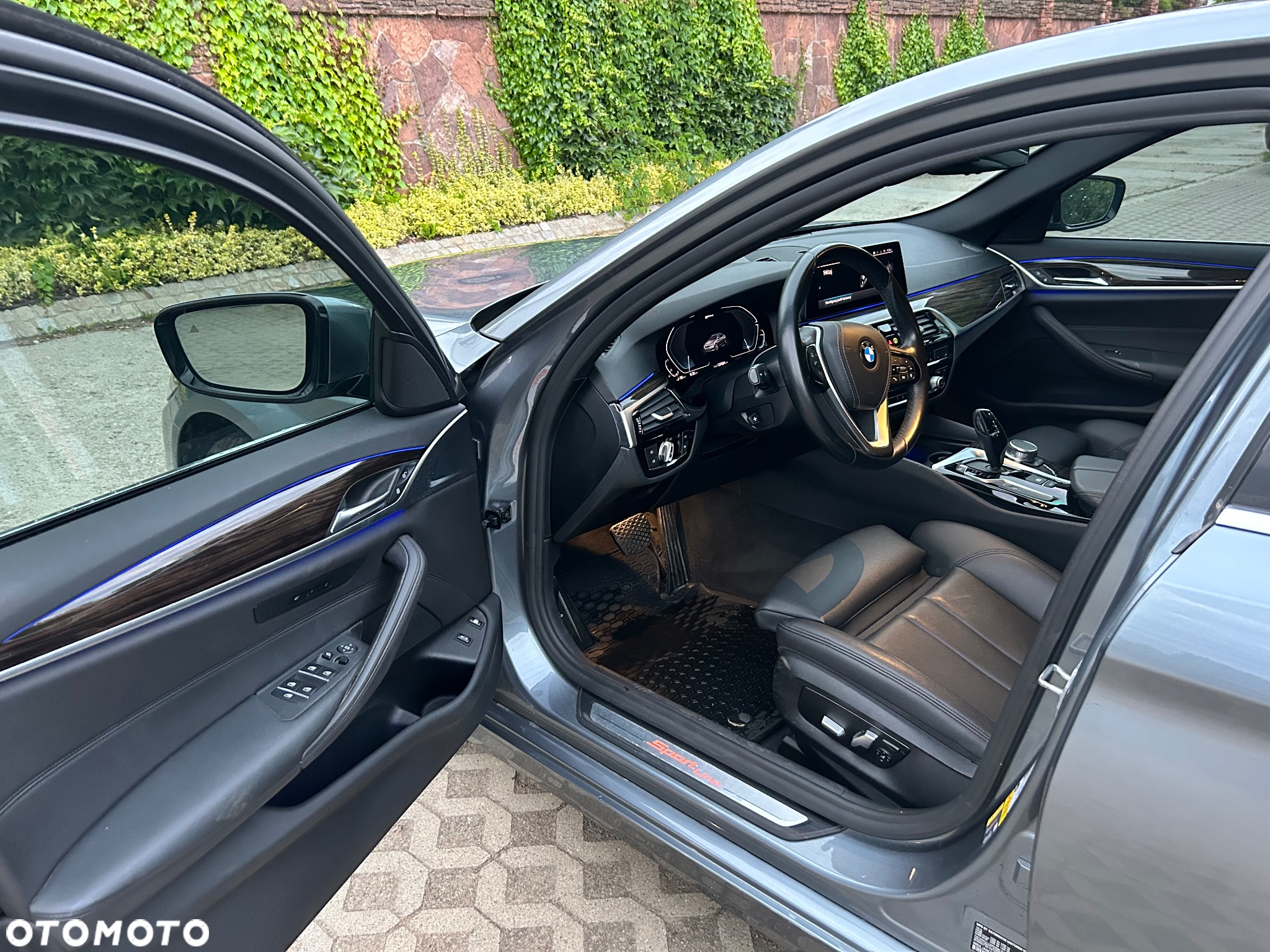BMW Seria 5 550e xDrive - 10