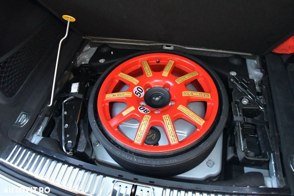 Porsche Cayenne - 32