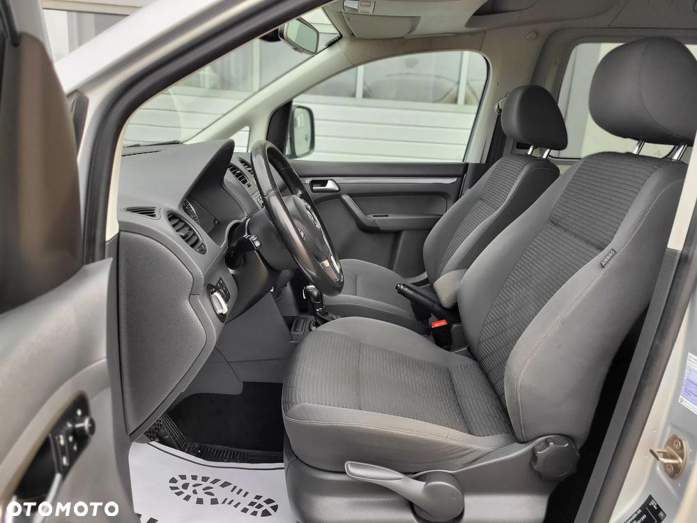 Volkswagen Caddy Highline DSG - 13