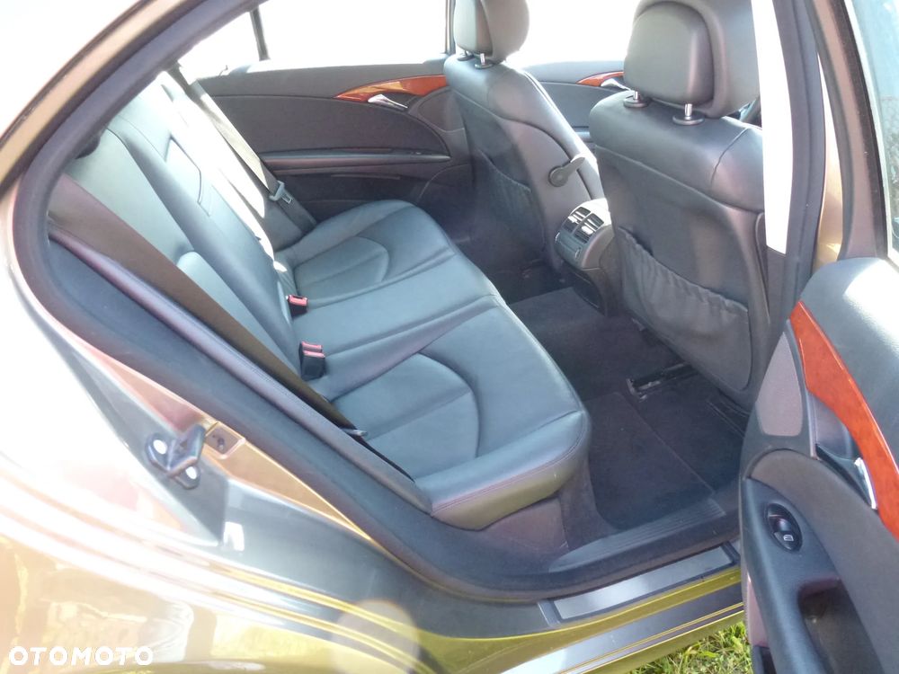 Mercedes-Benz Klasa E 200 Kompressor Automatik Classic - 7