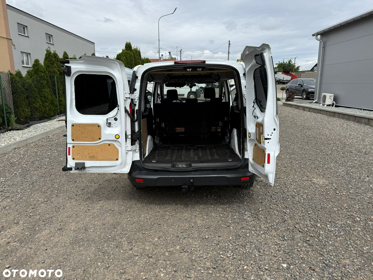 Ford Connect - 17