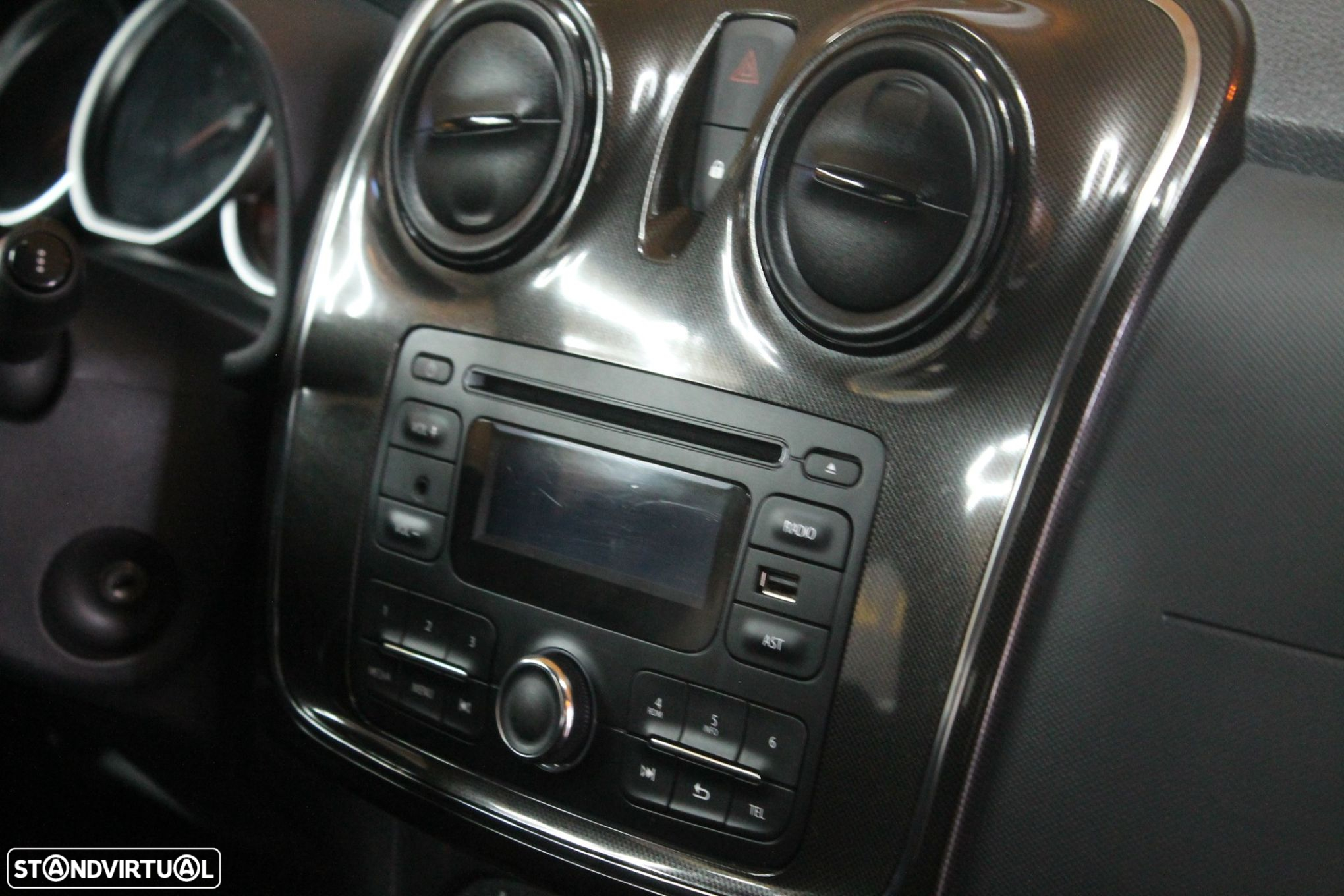 Dacia Sandero SCe 75 Ambiance - 15