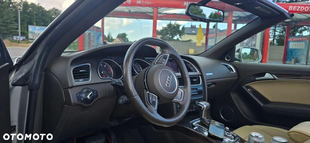 Audi A5 Cabrio - 11