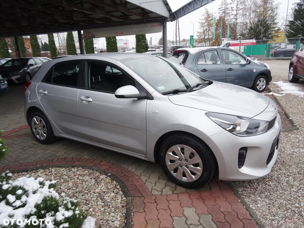 Kia Rio 1.2 Business Line - 4