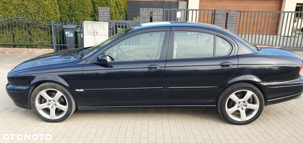 Jaguar X-Type - 6