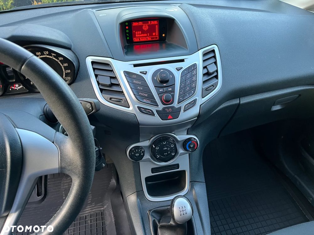 Ford Fiesta 1.25 Champions Edition - 14