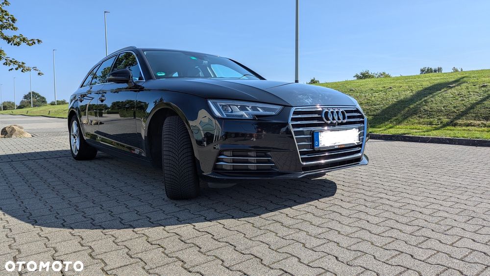 Audi A4 - 1