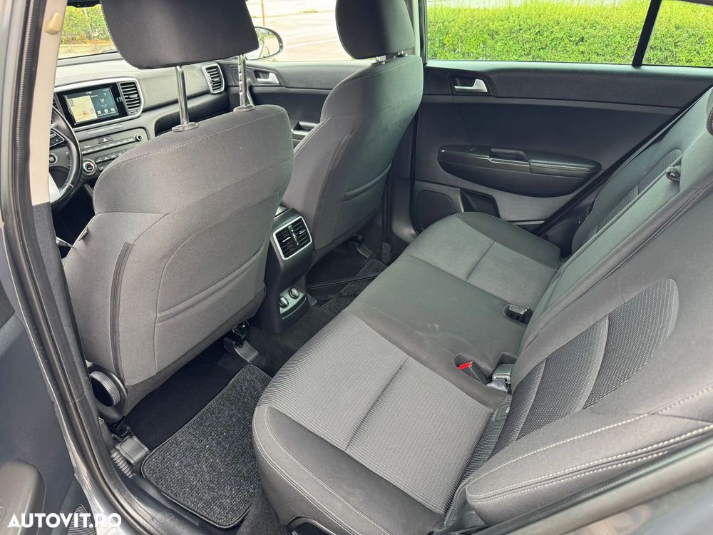 Kia Sportage 1.6 GDI 2WD Black Edition - 7