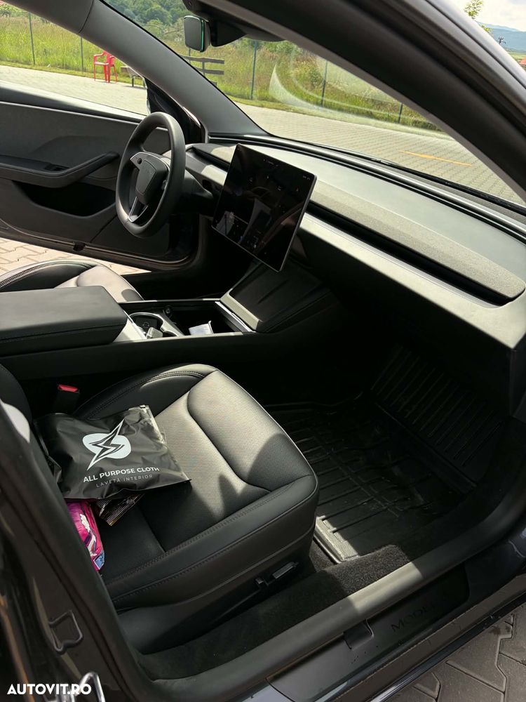 Tesla Model 3 RWD - 14