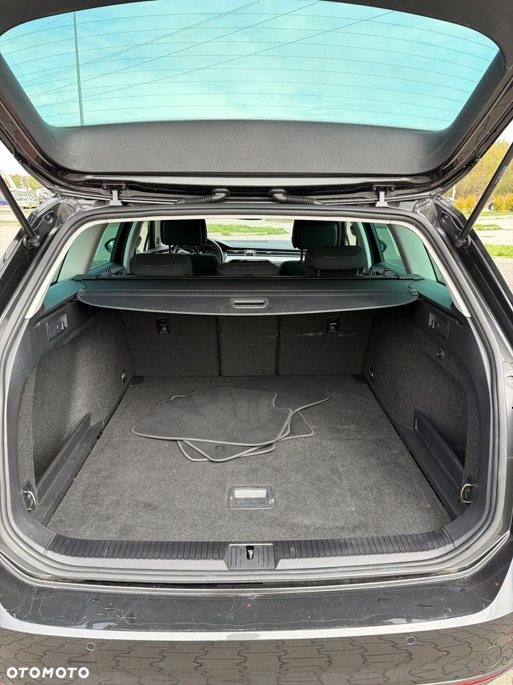 Volkswagen Passat 2.0 TDI EVO Business DSG - 16