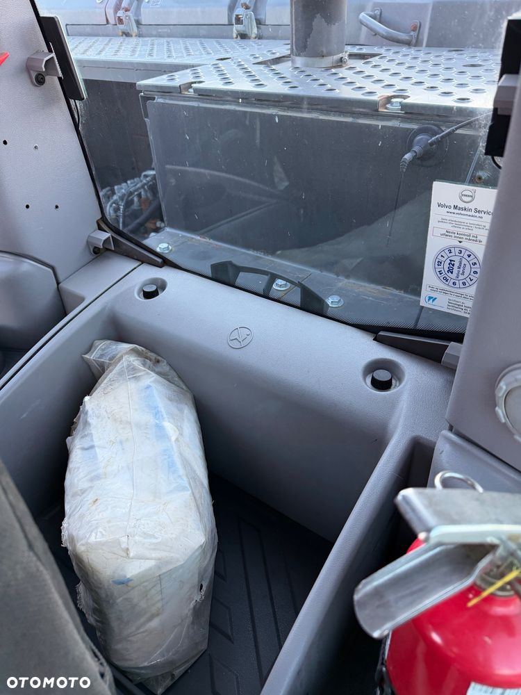 Volvo Ec 300 34-35 ton 2019 rok koparka gąsiennicowa - 28