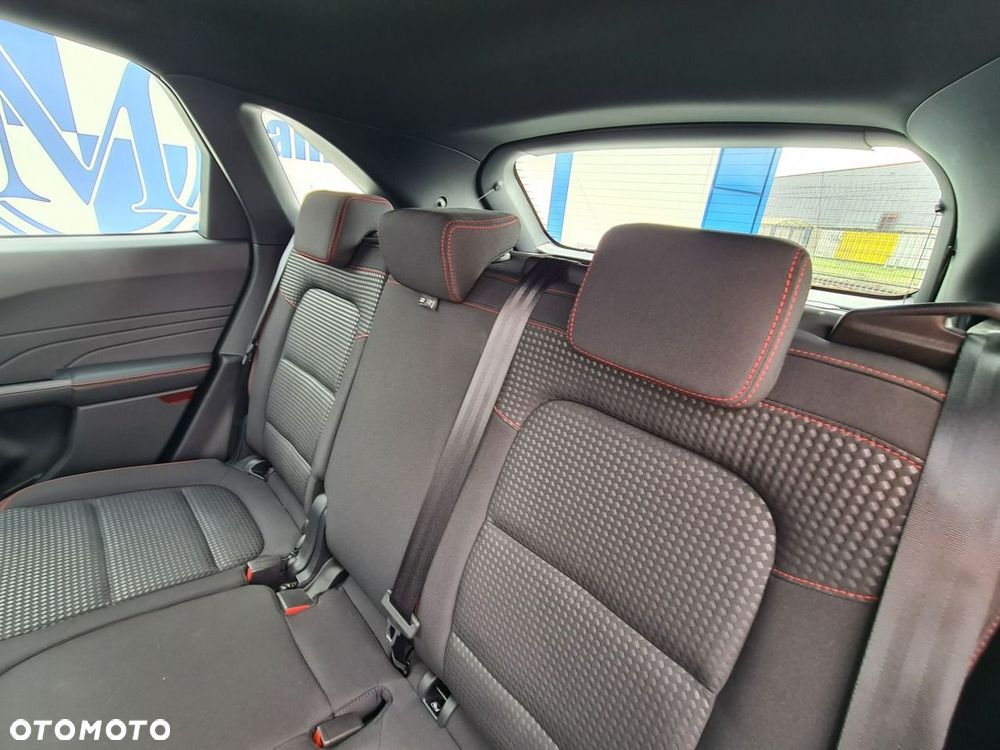 Ford Kuga 1.5 EcoBoost ST-LINE - 32