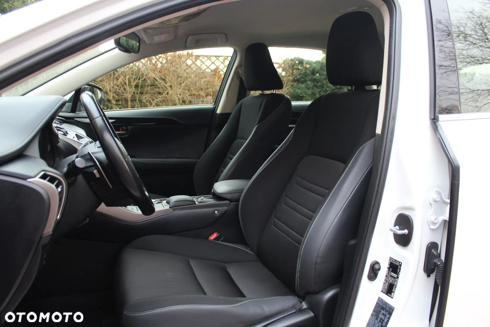 Lexus NX 300 Comfort AWD - 8