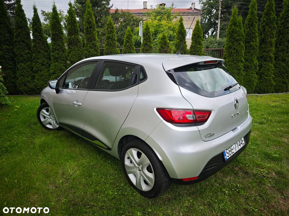 Renault Clio 1.5 dCi 75 Expression - 8