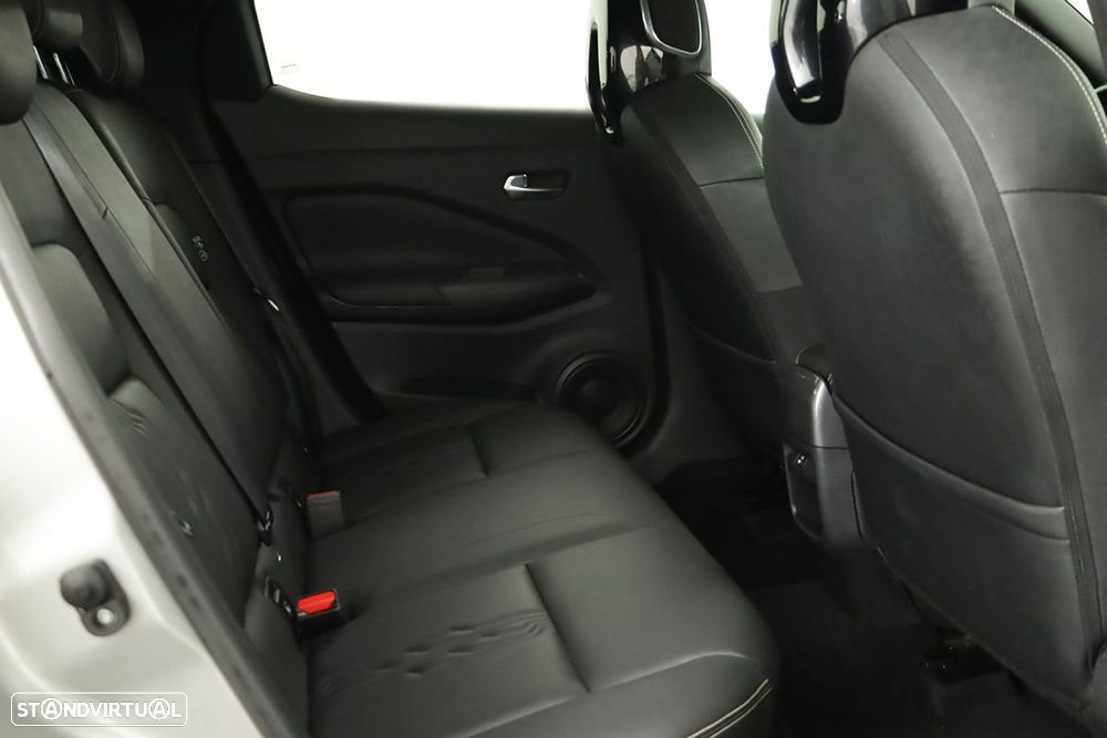 Nissan Juke 1.0 DIG-T Tekna - 23