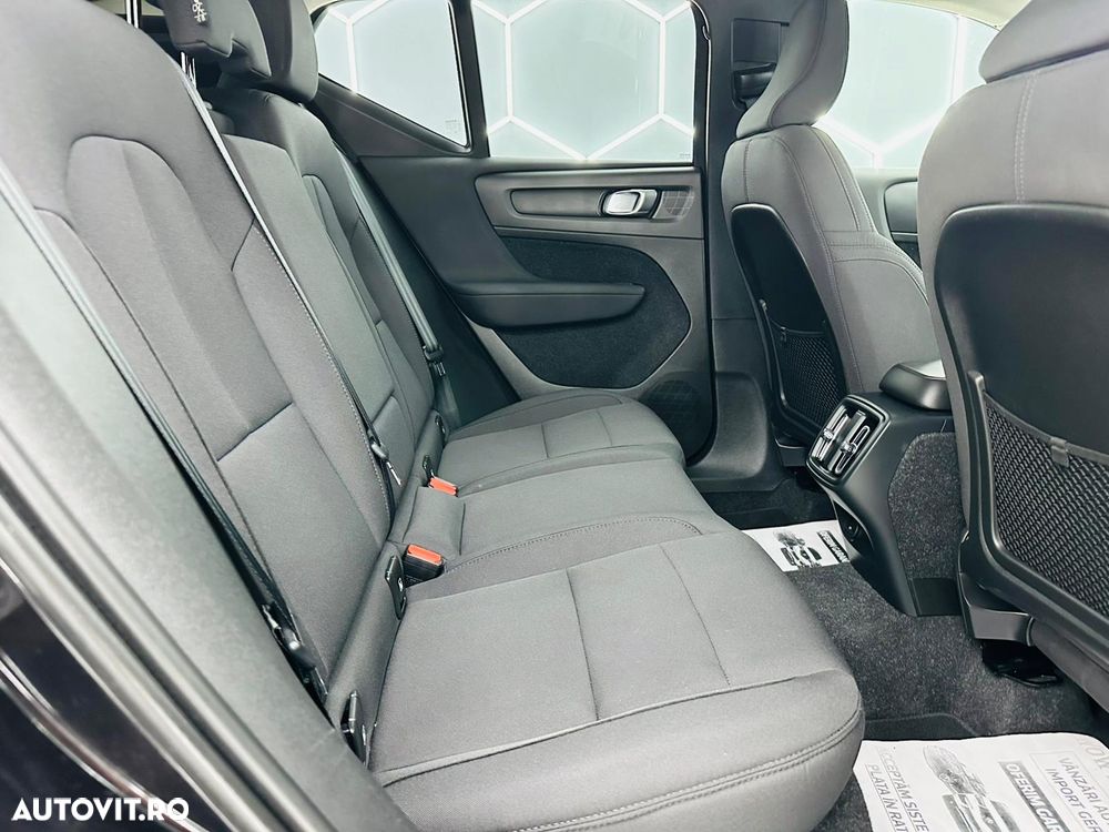 Volvo XC 40 T2 Momentum Core - 8