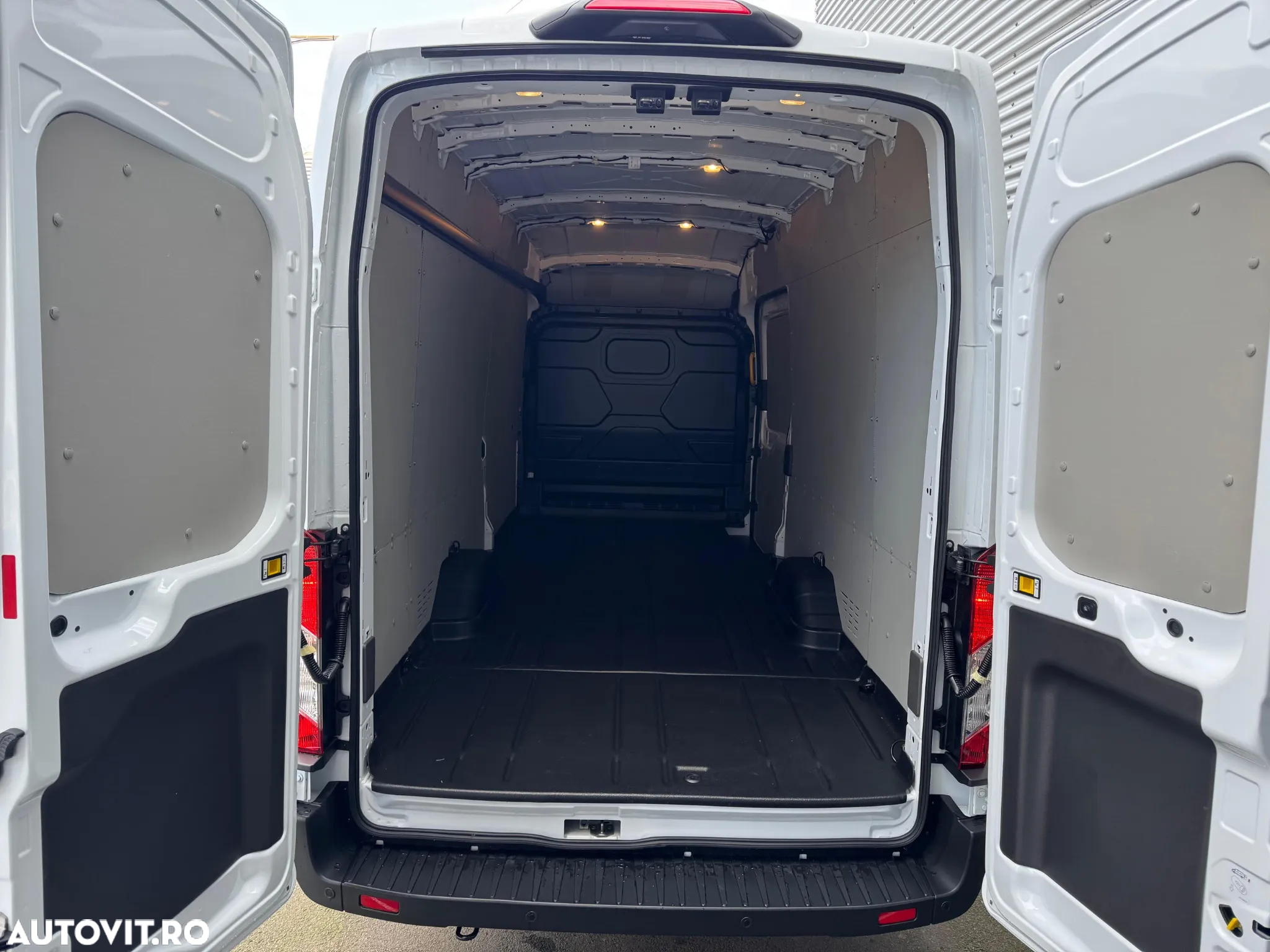 Ford Transit - 14