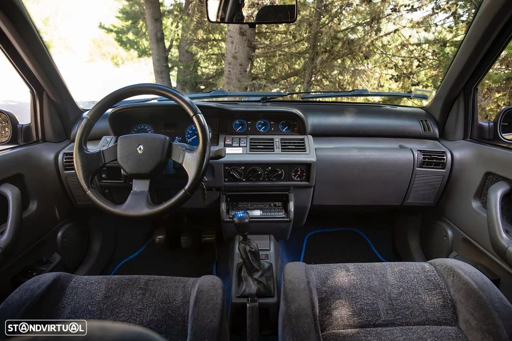 Renault Clio 2.0 Williams - 20