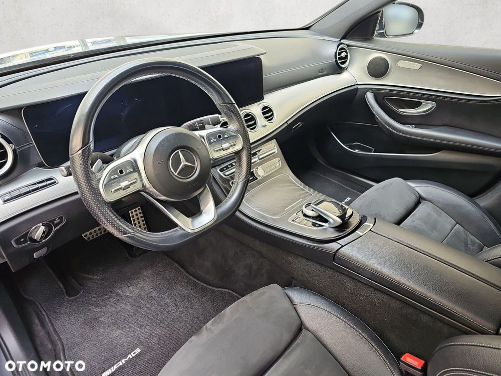 Mercedes-Benz Klasa E - 9