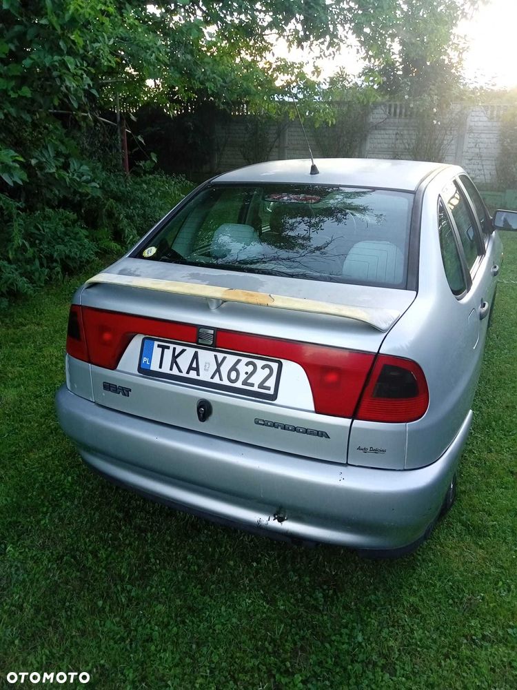 Seat Cordoba - 2