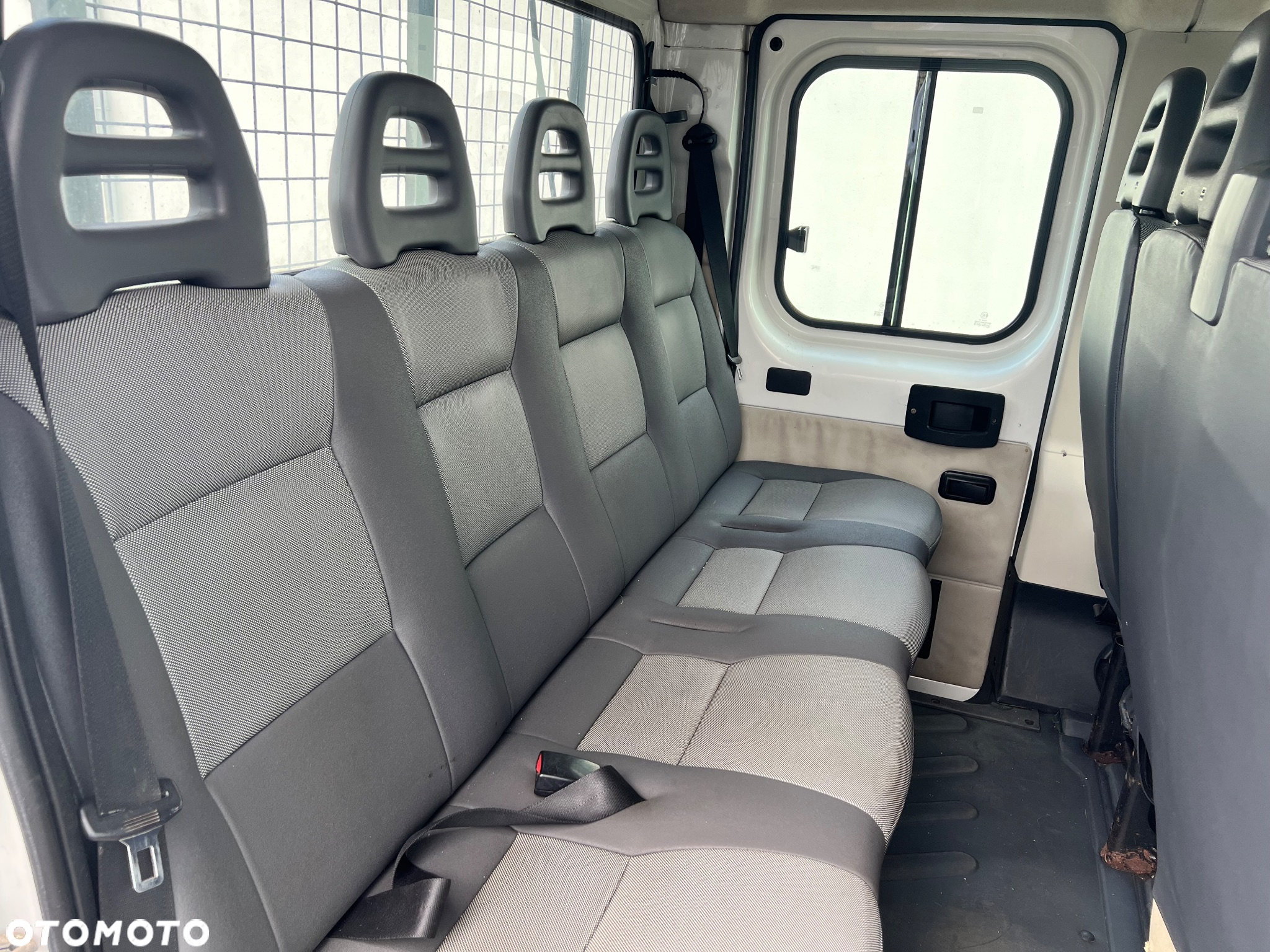 Peugeot Boxer Doka 7 Osób 3.0 HDI 177KM - 24