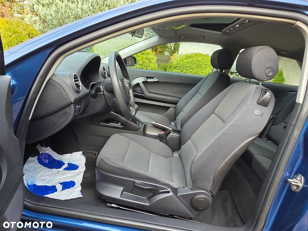 Audi A3 3-drzwiowe 1.6 Attraction - 30