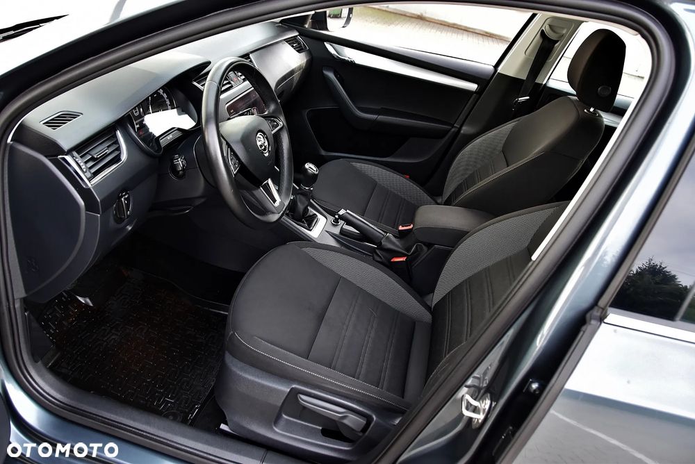 Skoda Octavia 2.0 TDI SCR 4x4 Ambition DSG - 13