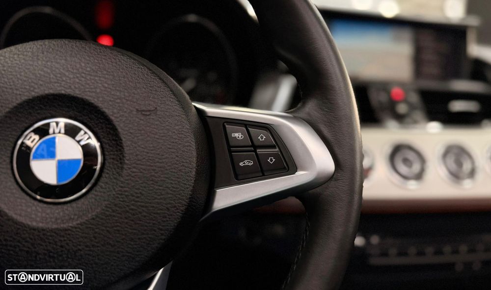BMW Z4 sDrive20i - 18