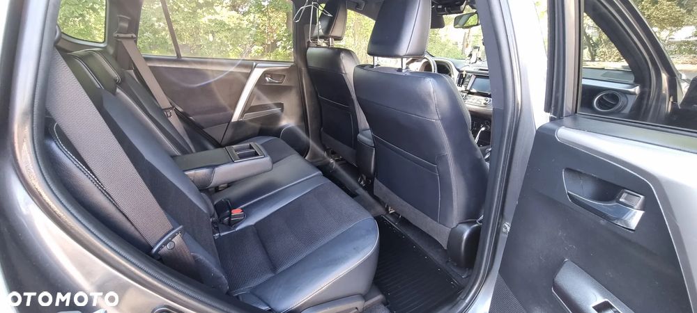 Toyota RAV4 2.0 Prestige MS EU6 - 11