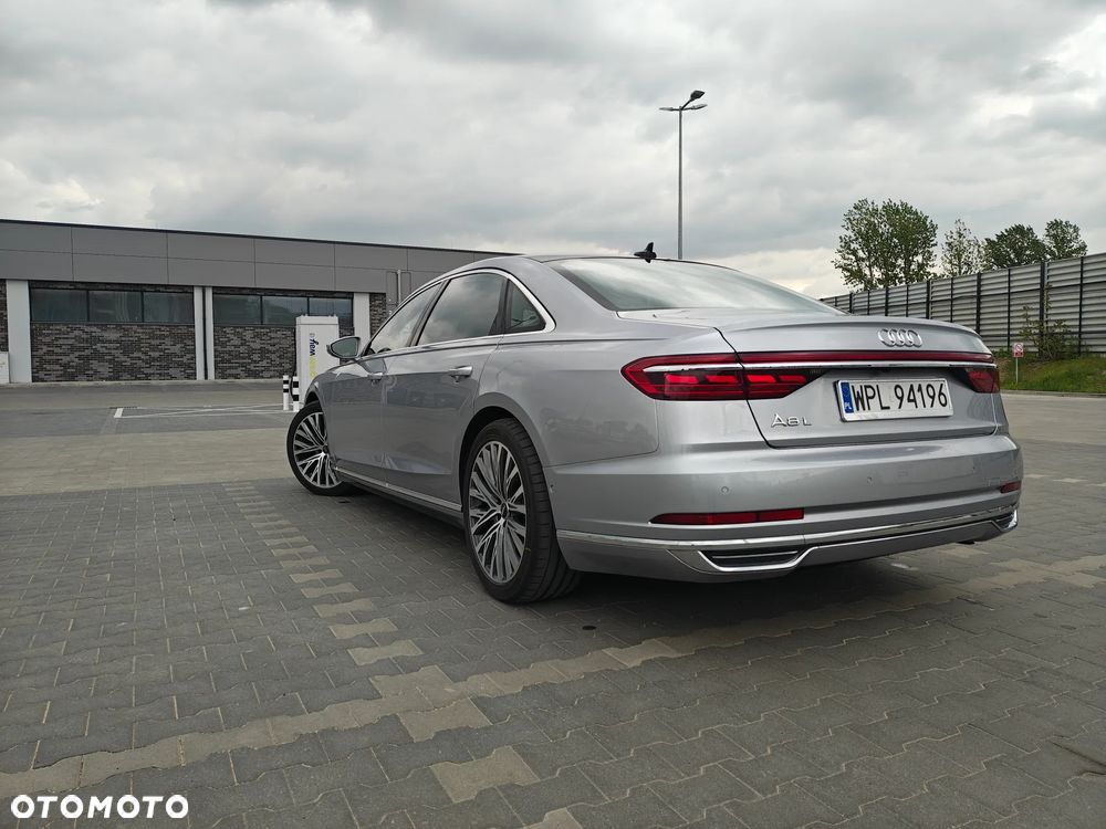 Audi A8 L 55 TFSI quattro tiptronic - 12