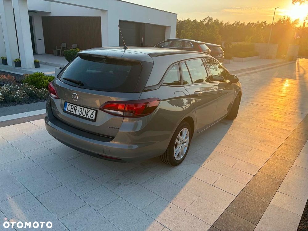 Opel Astra - 4
