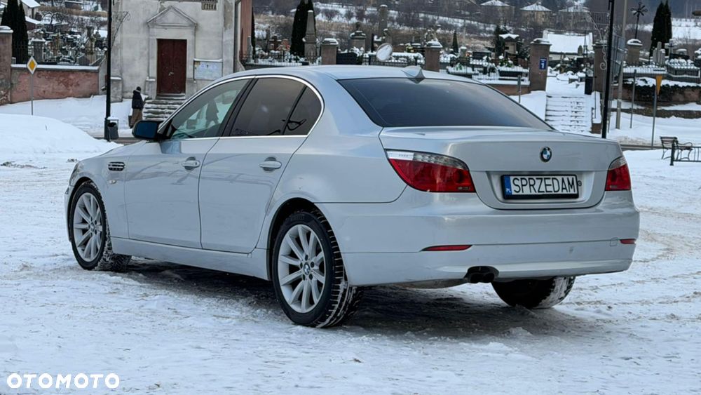 BMW Seria 5 523i - 26