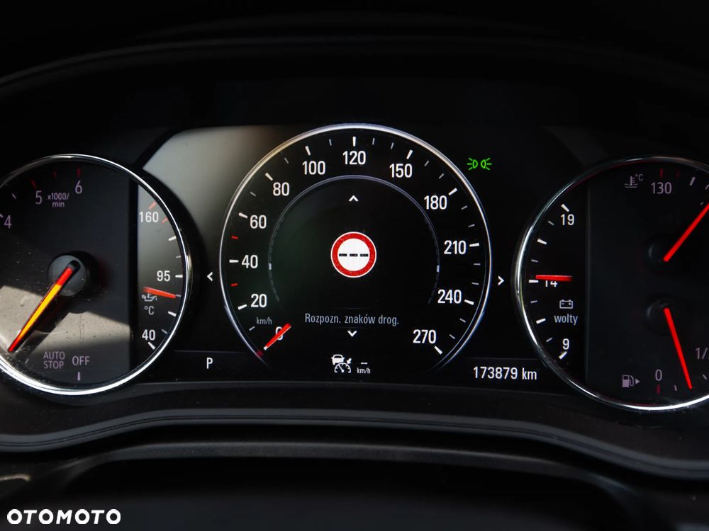 Opel Insignia 2.0 BiTurbo 4x4 Exclusive - 29