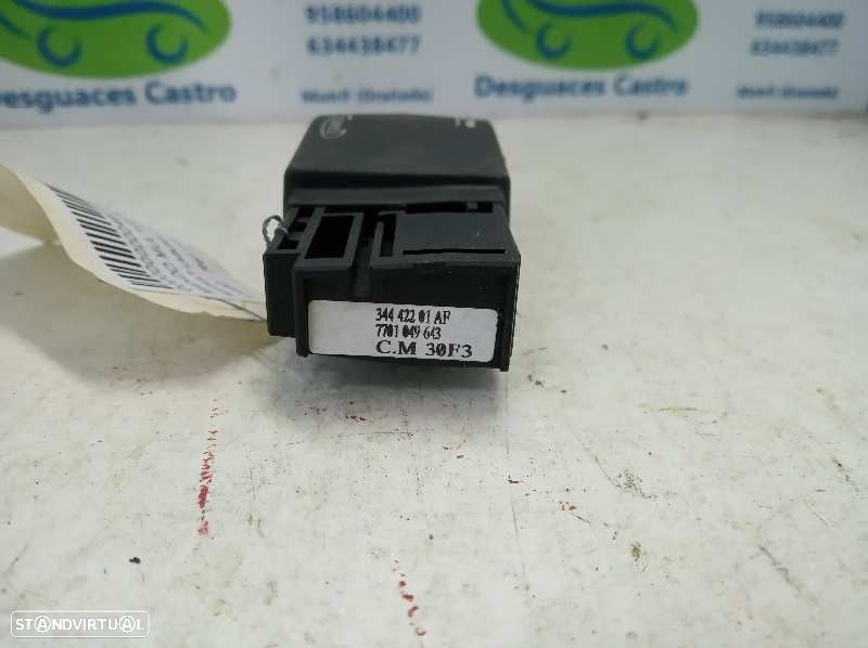 COMANDO RADIO RENAULT LAGUNA II 2003 -7701049643 - 4