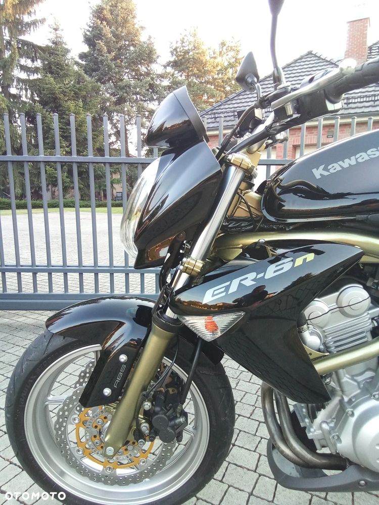 Kawasaki ER - 7