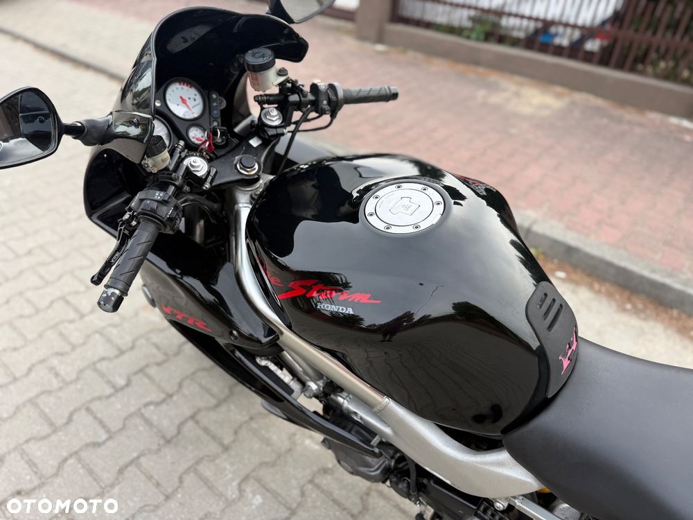Honda VTR - 25