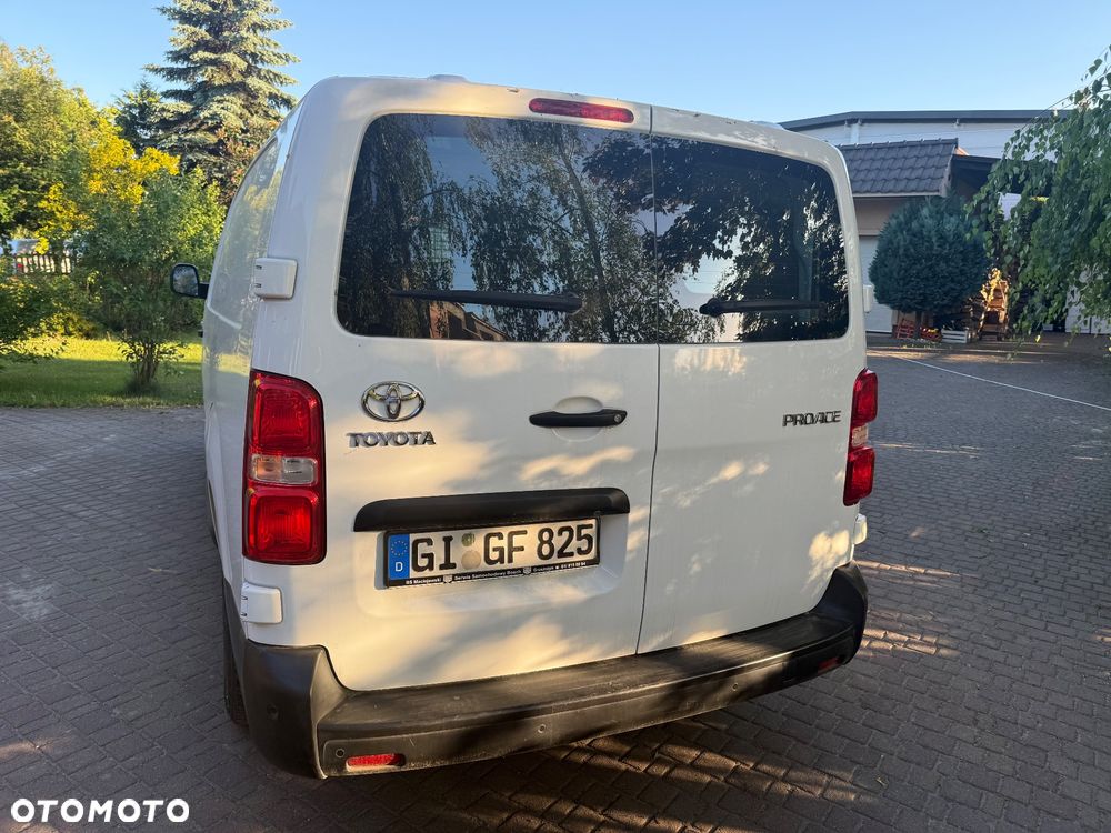 Toyota PROACE - 11