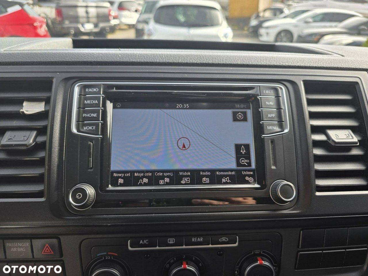 Volkswagen Multivan - 15