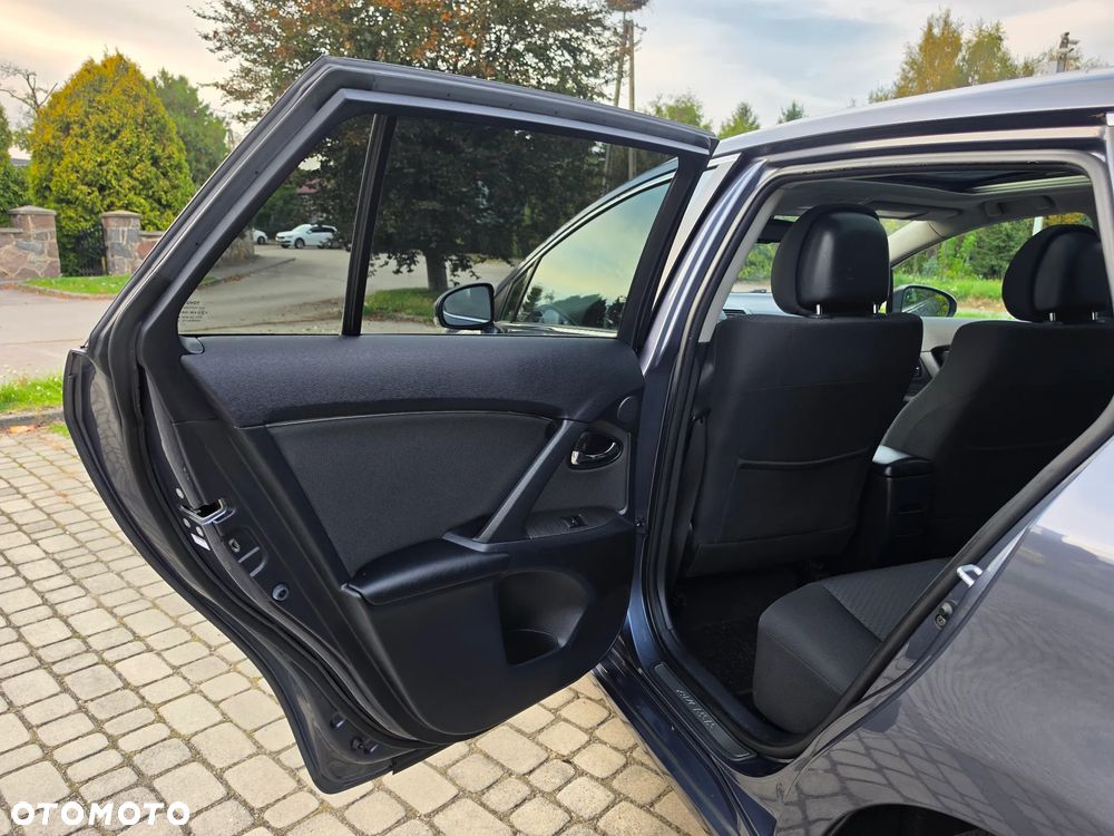 Toyota Avensis 2.0 Executive - 27