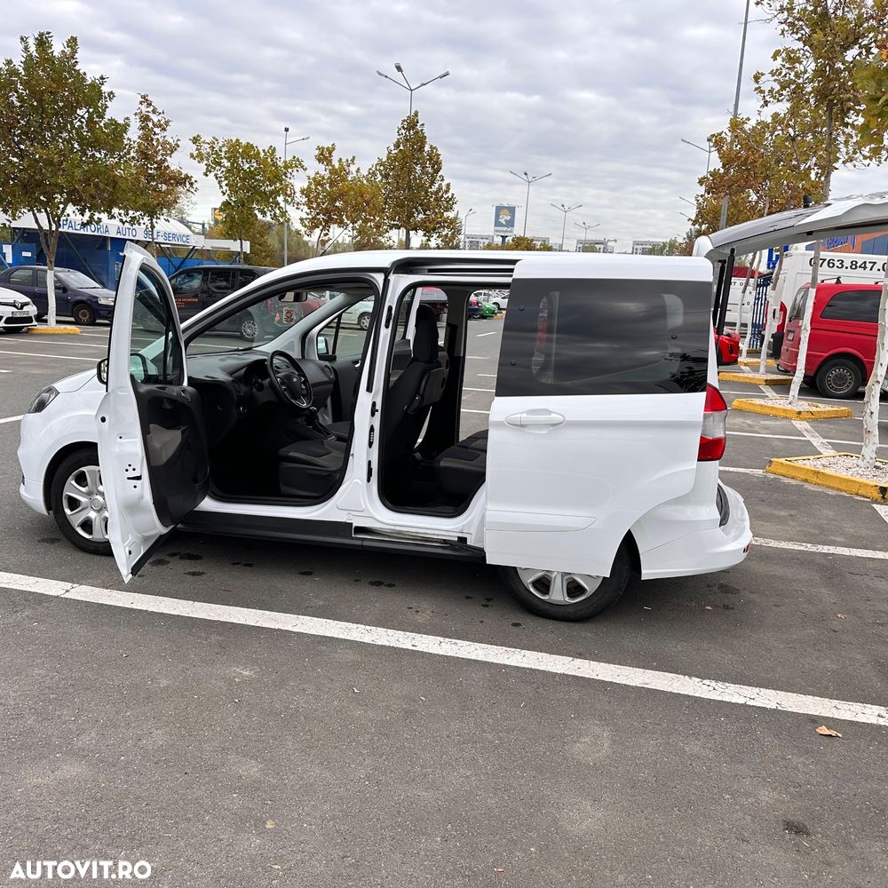 Ford Tourneo Courier 1.5 TDCi Ambiente - 8