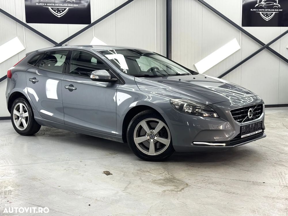 Volvo V40 D2 Geartronic Momentum - 10