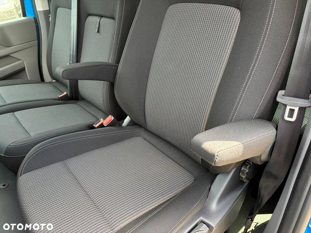 Volkswagen Transporter Furgon PLUS Edition/6-cio osob./AUTOMAT (L2) 2.0 TDI 170KM, r.o. 3500 mm - 18